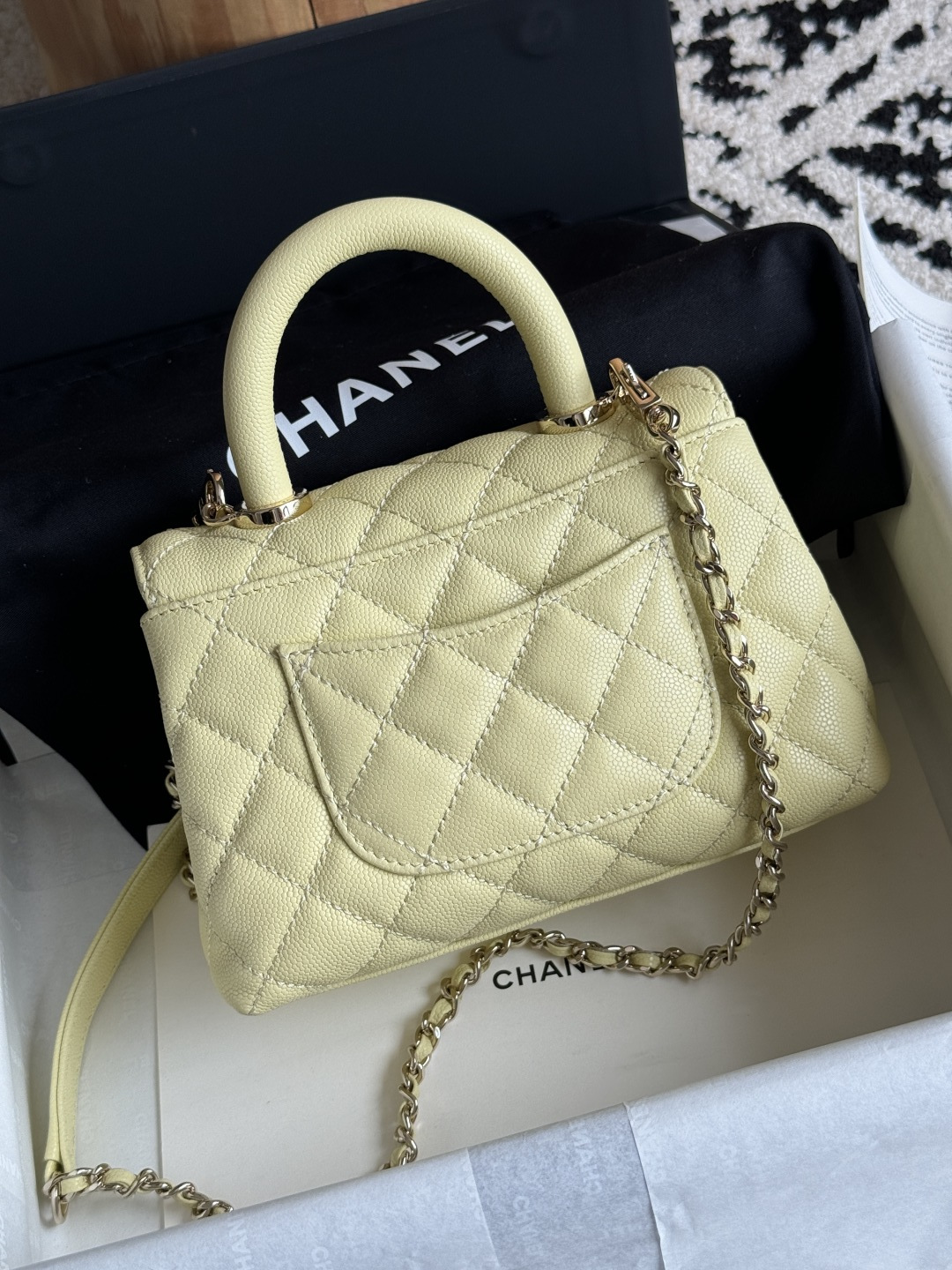 Chanel Coco Handle mini
