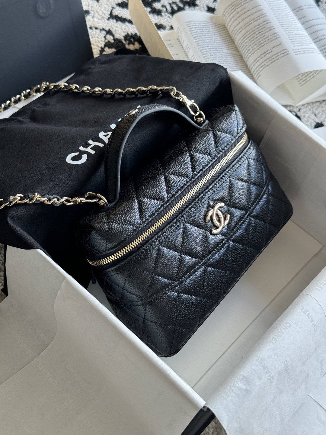 Chanel 25C box bag