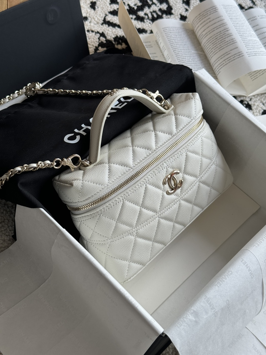 Chanel 25C box bag