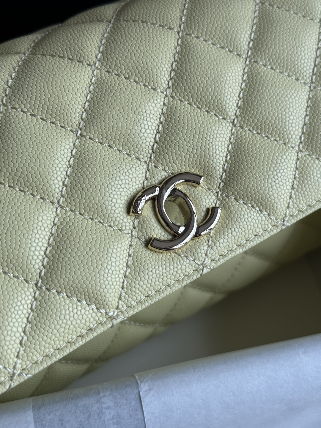 Chanel Coco Handle mini