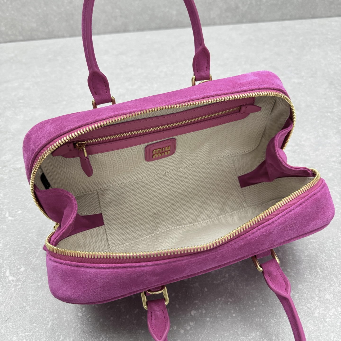 MIUMIU new series bowling ball