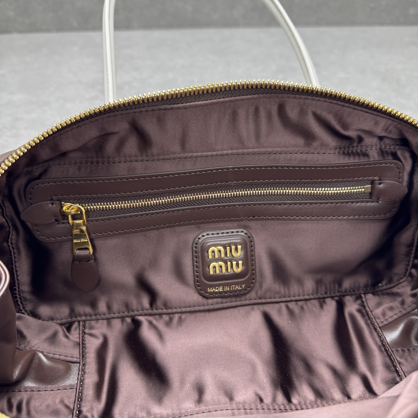 MIUMIU Beau long handle bowling bag