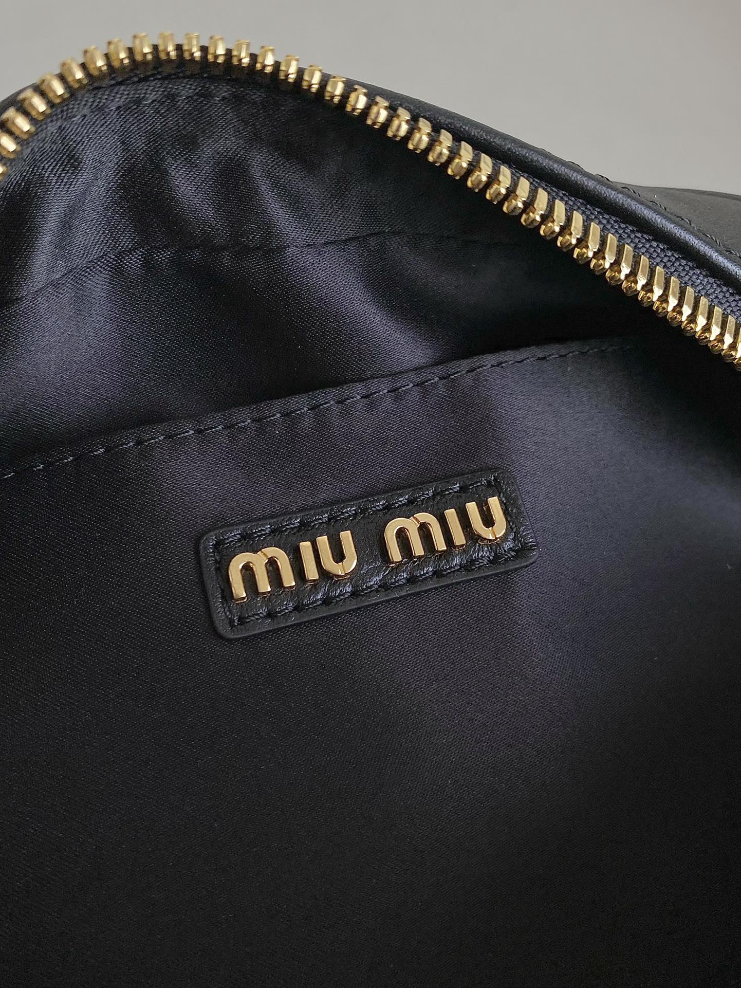Miu Miu Pleated Bowling Mini square bag