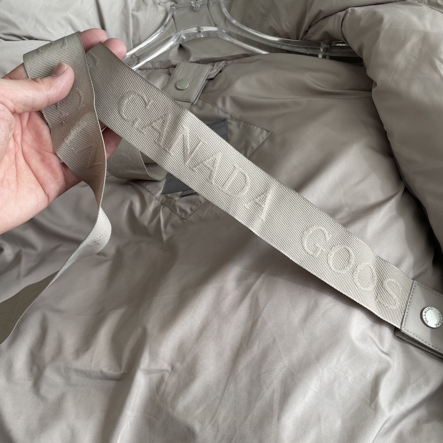 Canada Goose down jacket​ 或 Canada Goose parka​