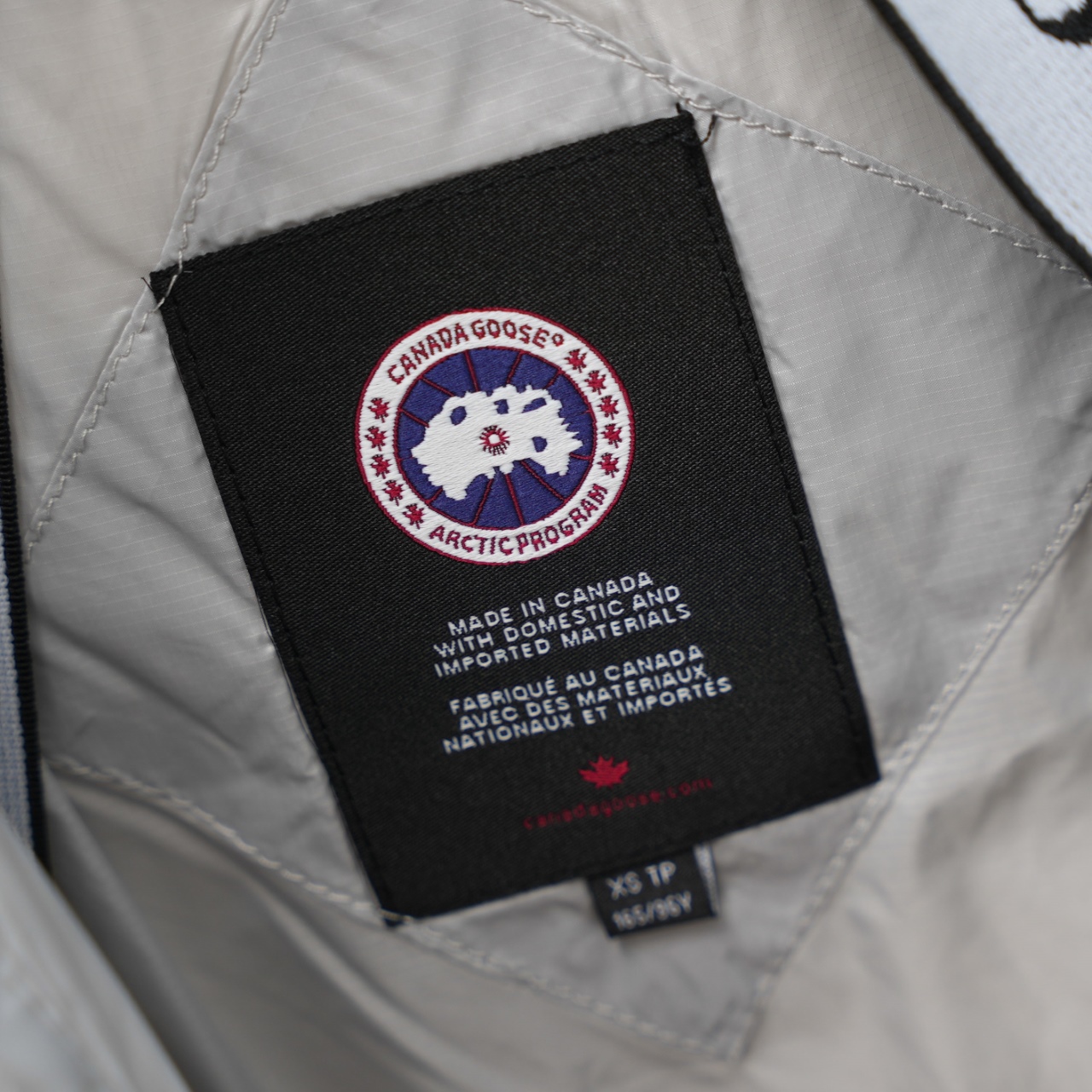 Canada Goose Puffer Hooded Down Jacket