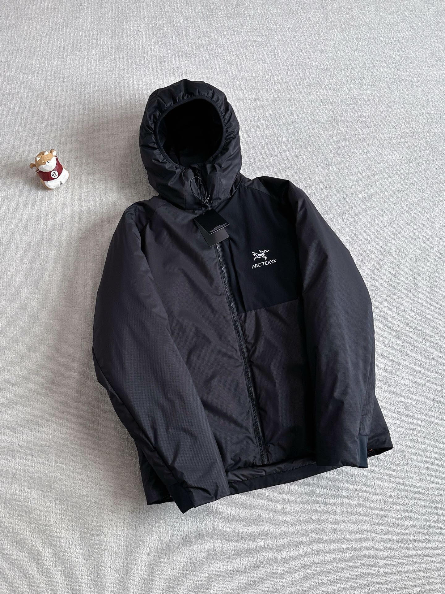 KAILAS slim-fit padded jacket​