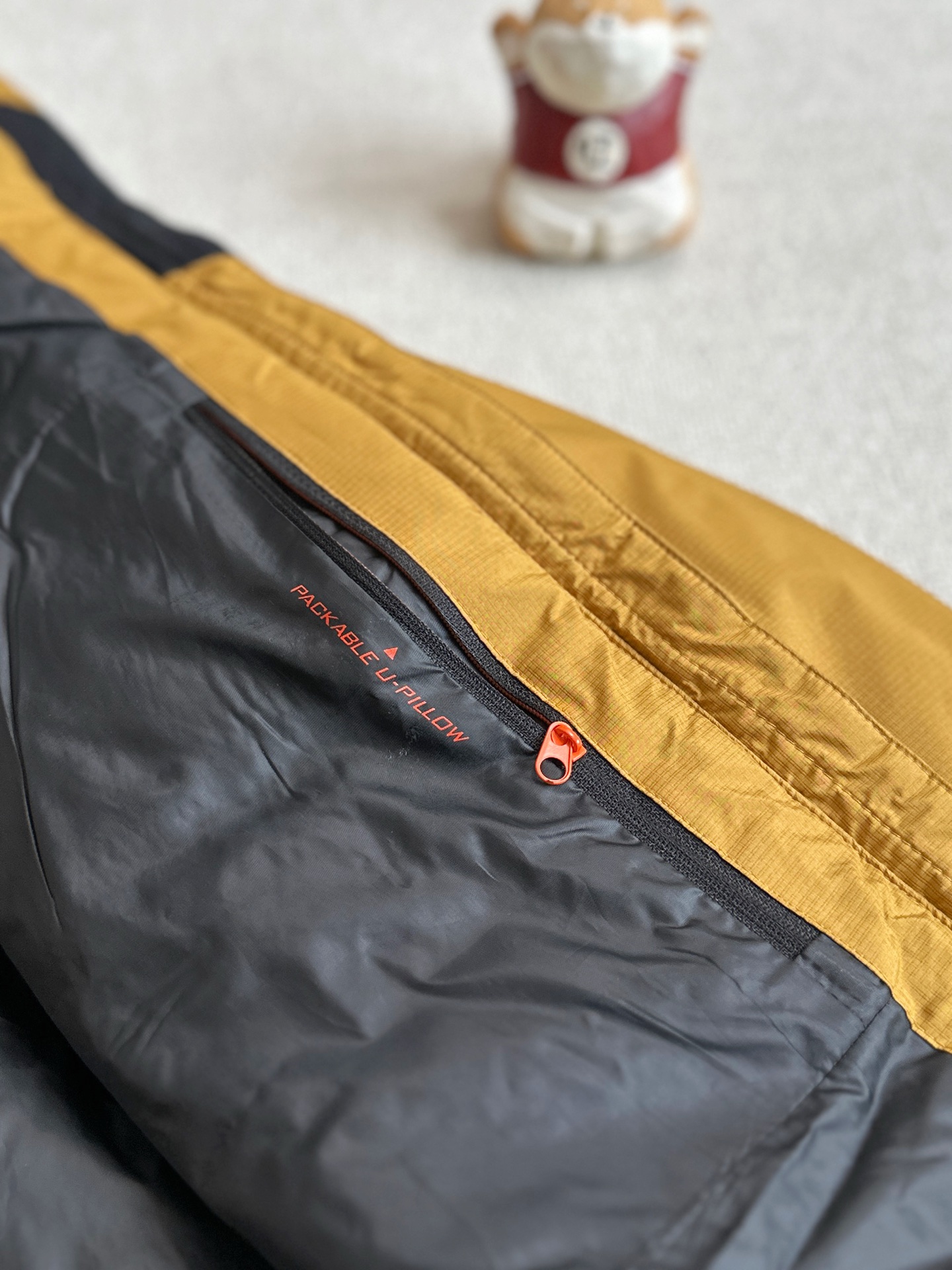 KAILAS slim-fit padded jacket​