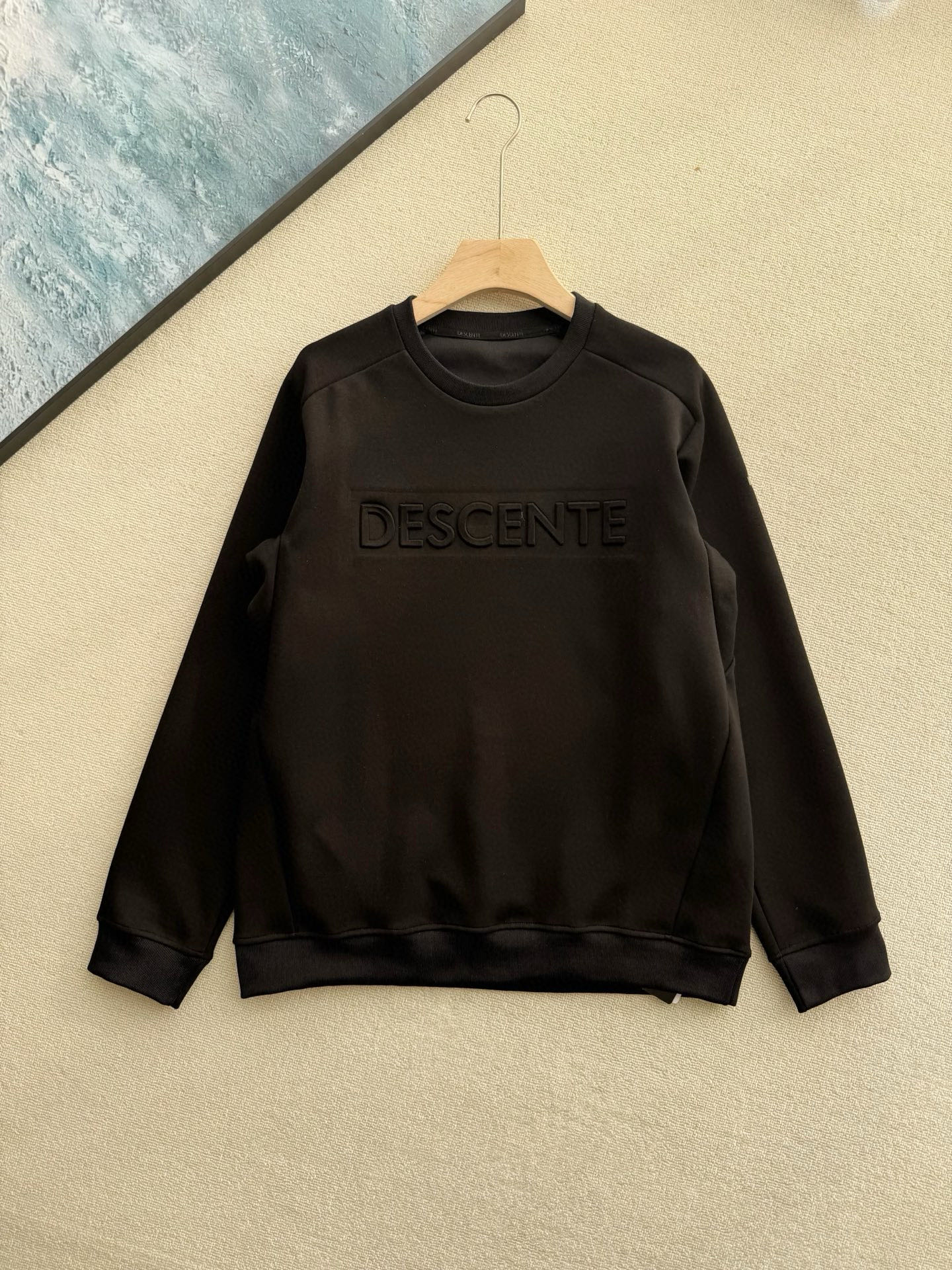 Descente knit sweatshirt