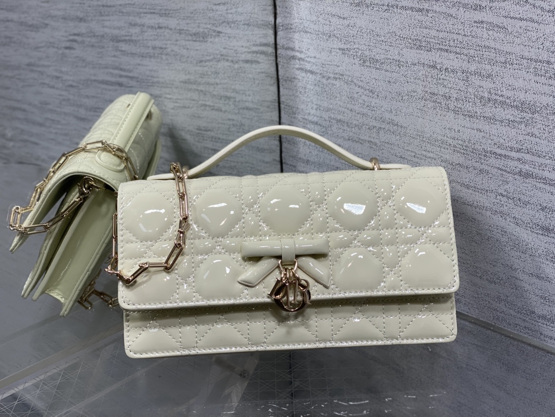 ​ Dior Lady Bowknot Pearl Chain Bag