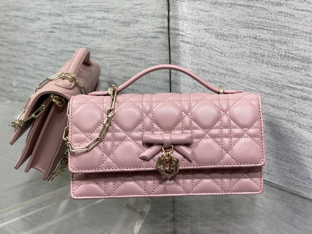 ​ Dior Lady Bowknot Pearl Chain Bag