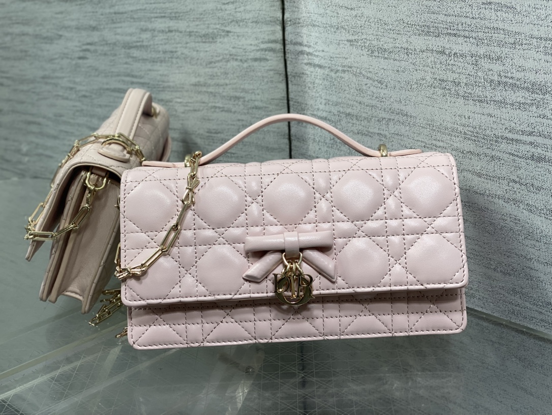 ​ Dior Lady Bowknot Pearl Chain Bag