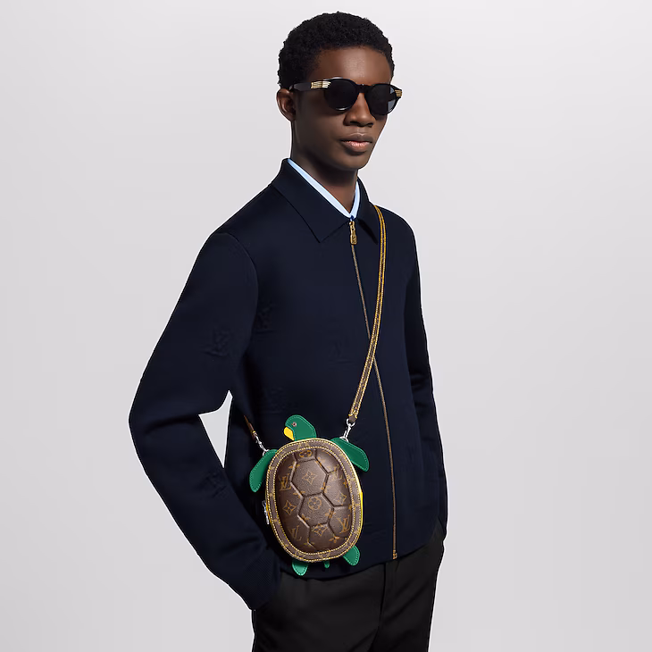 Replica LV Turtle Wearable Wallet