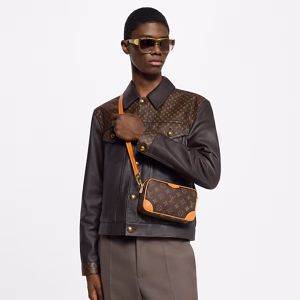 Replica Trocadéro Wearable Wallet