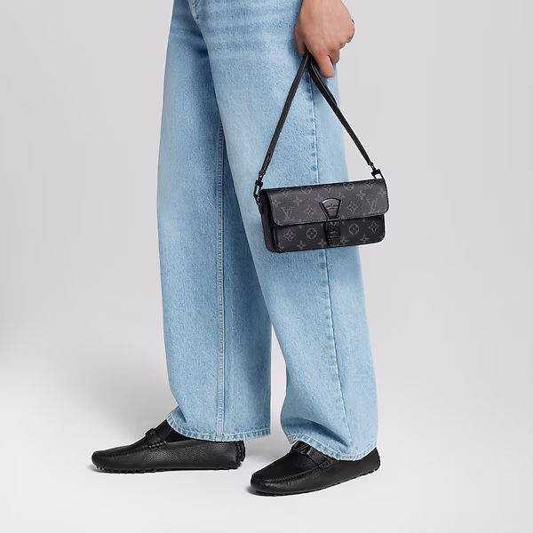 Replica Montsouris Wearable Wallet