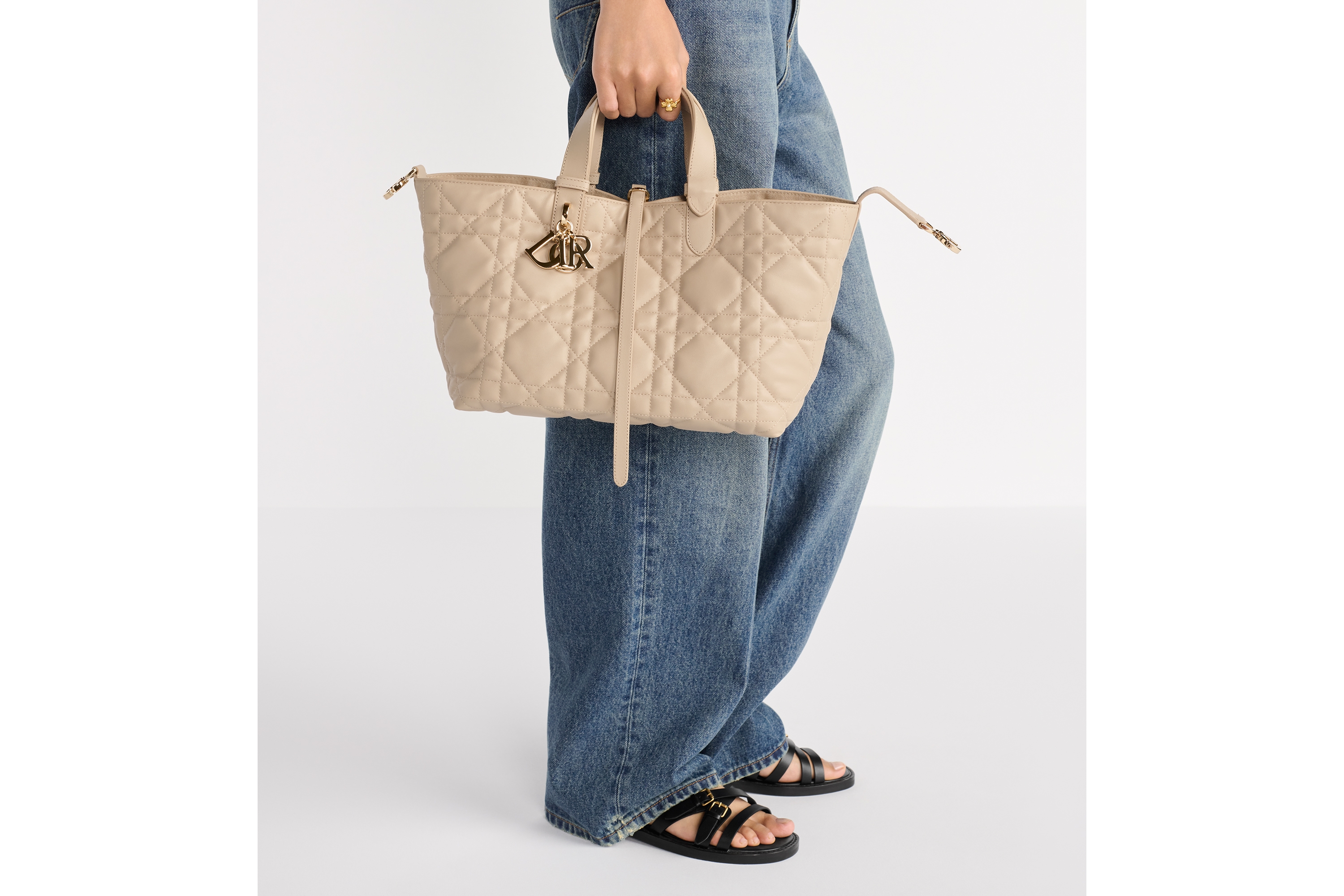 Replica Medium Dior Toujours Bag