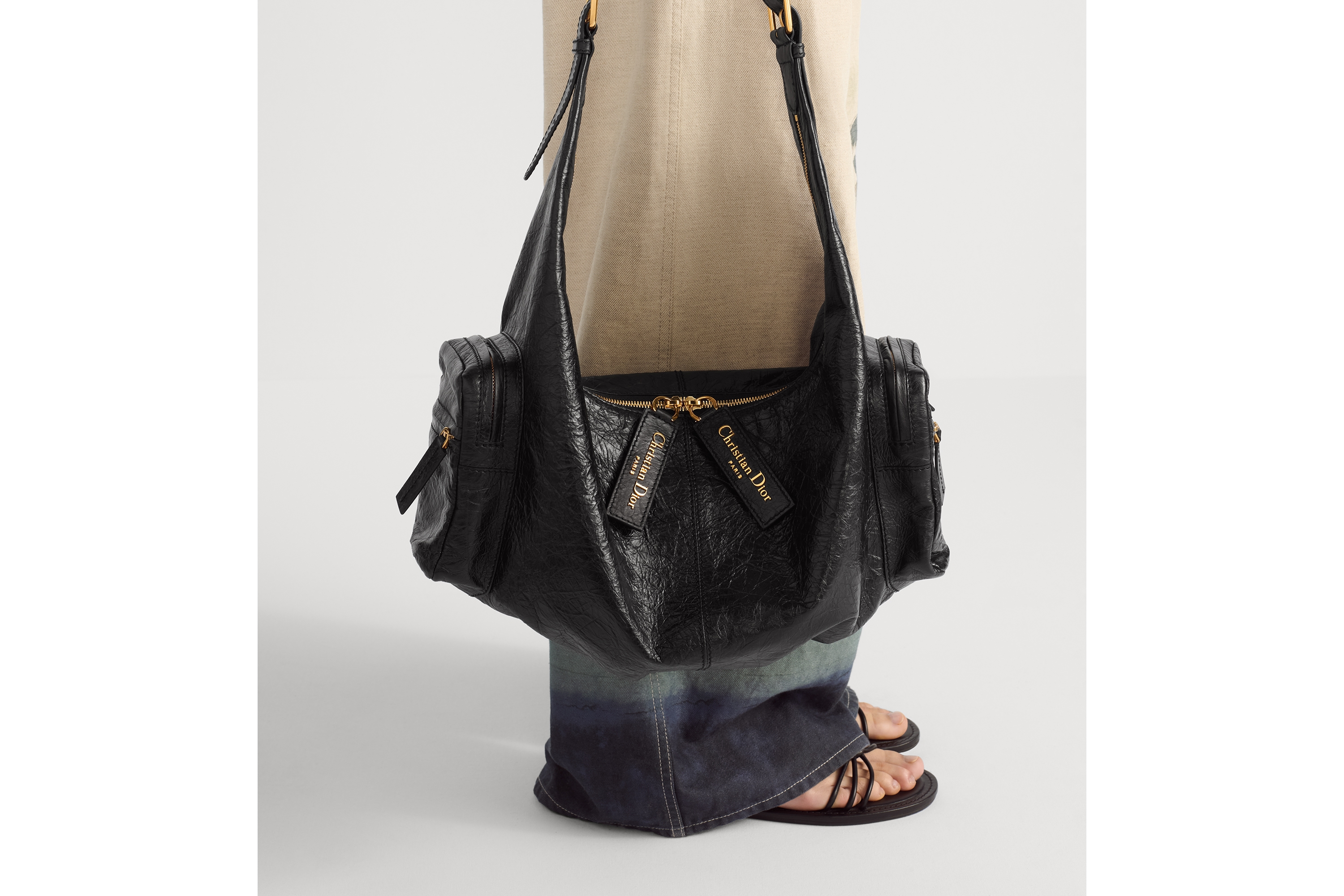 Replica Medium Grand Tour Multipocket Bag