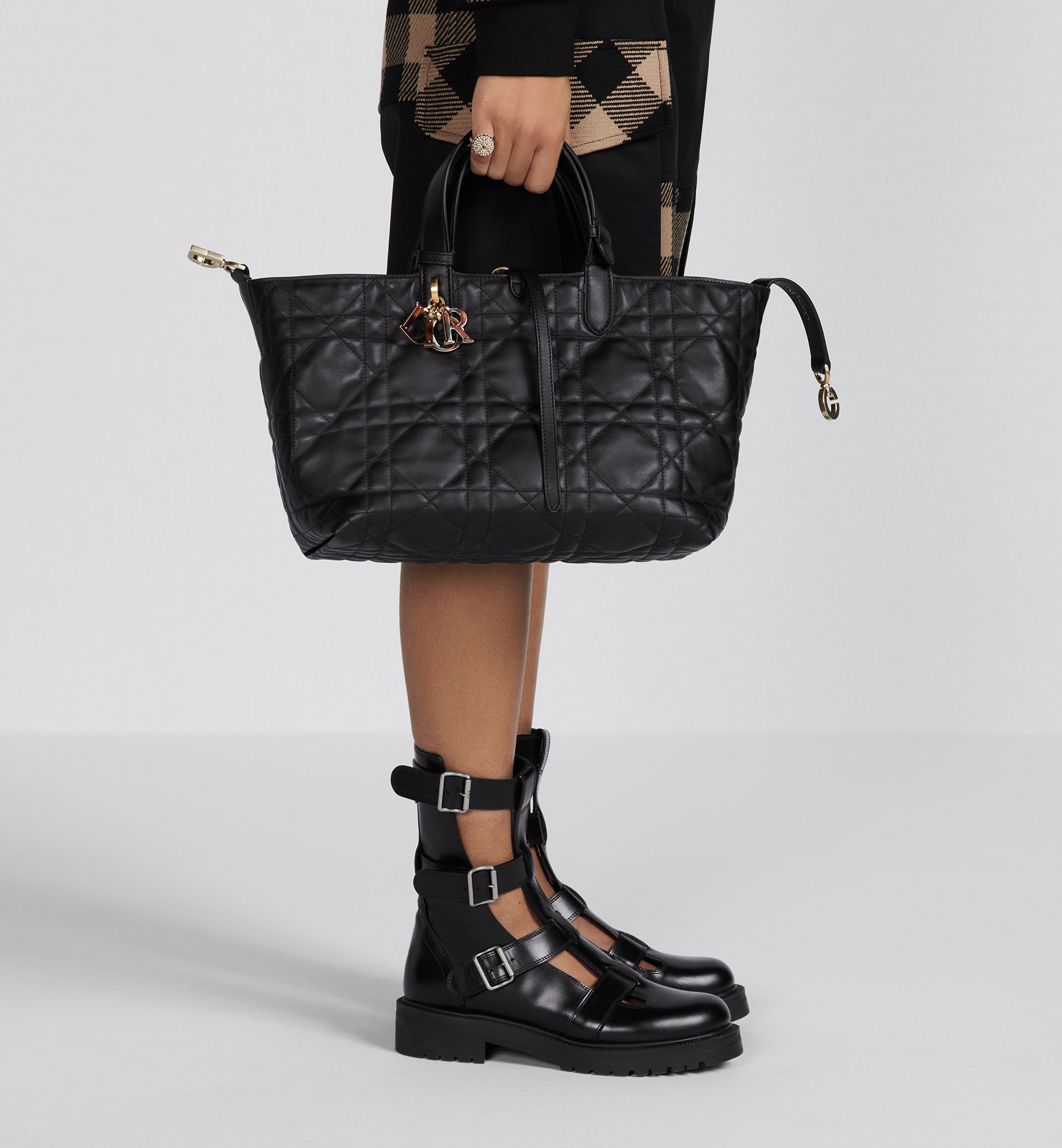 Replica Medium Dior Toujours Bag