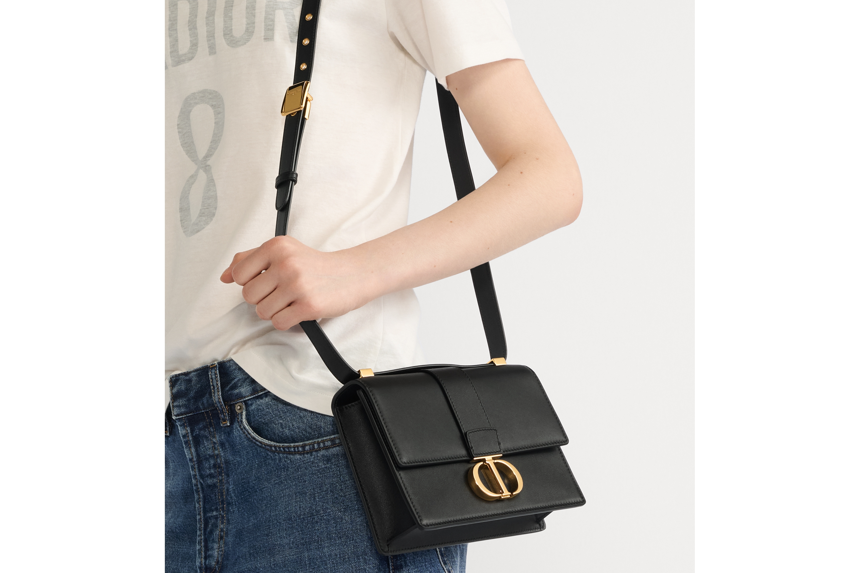 Replica Small 30 Montaigne Bag