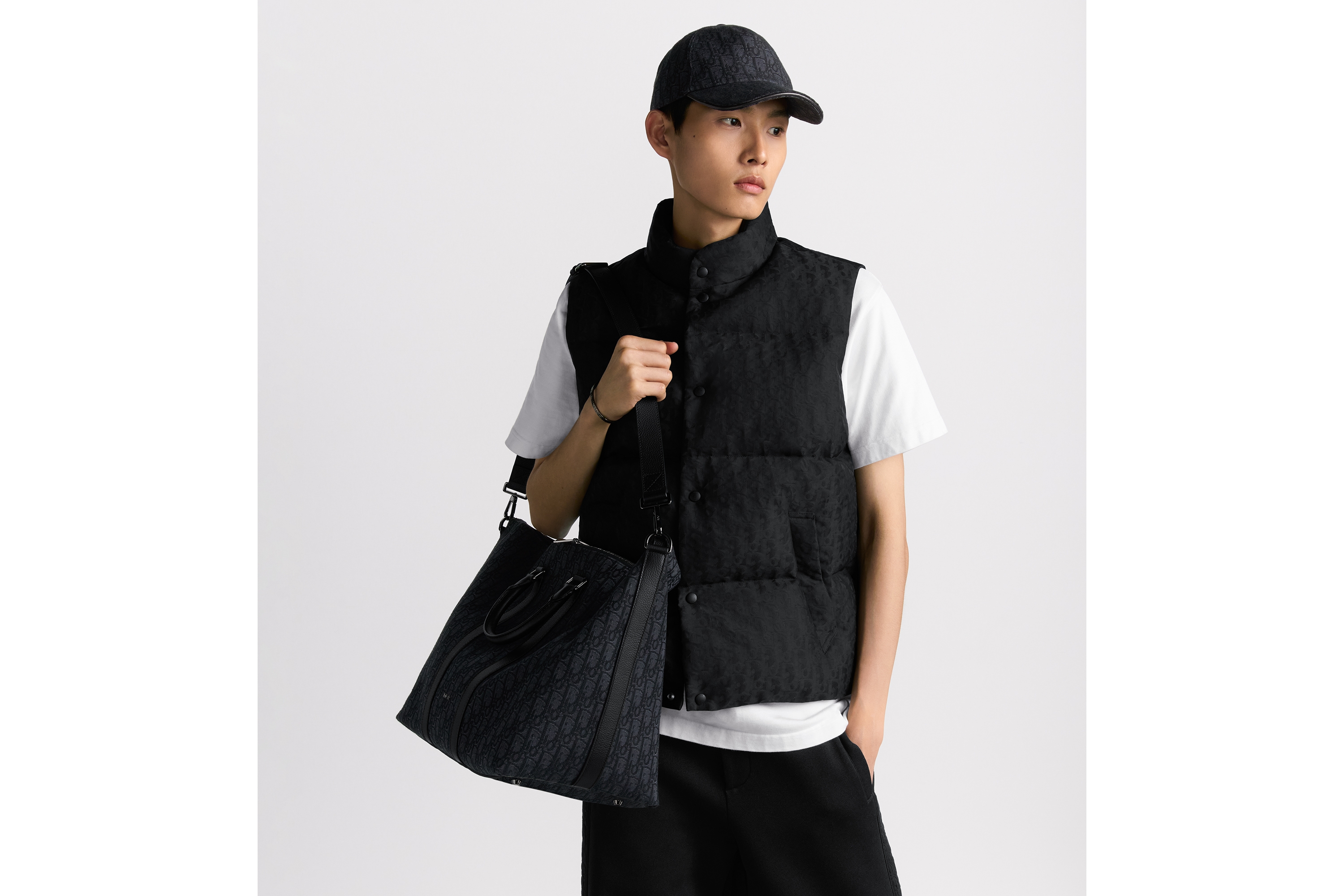 Replica Weekender 40