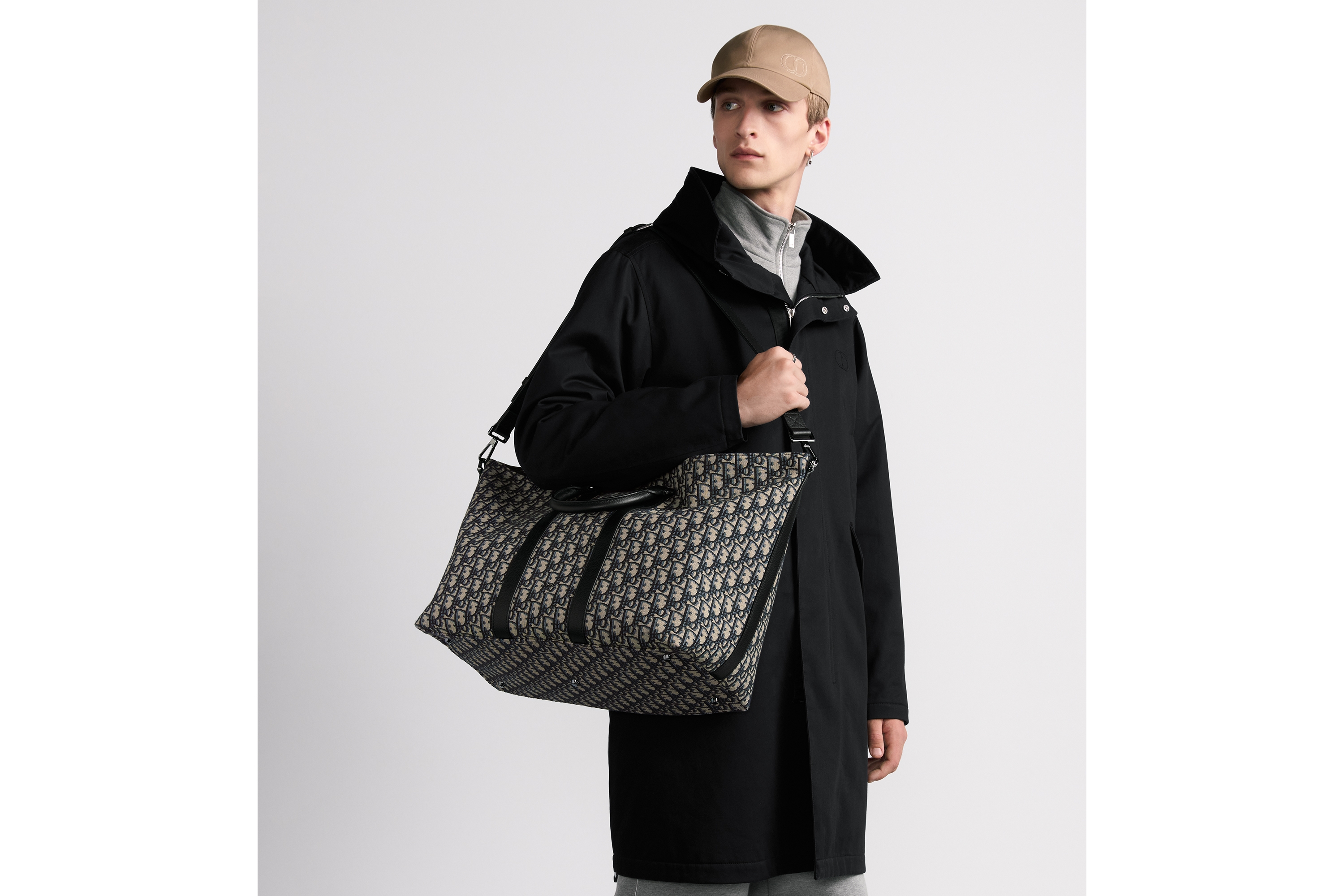 Replica Weekender 40