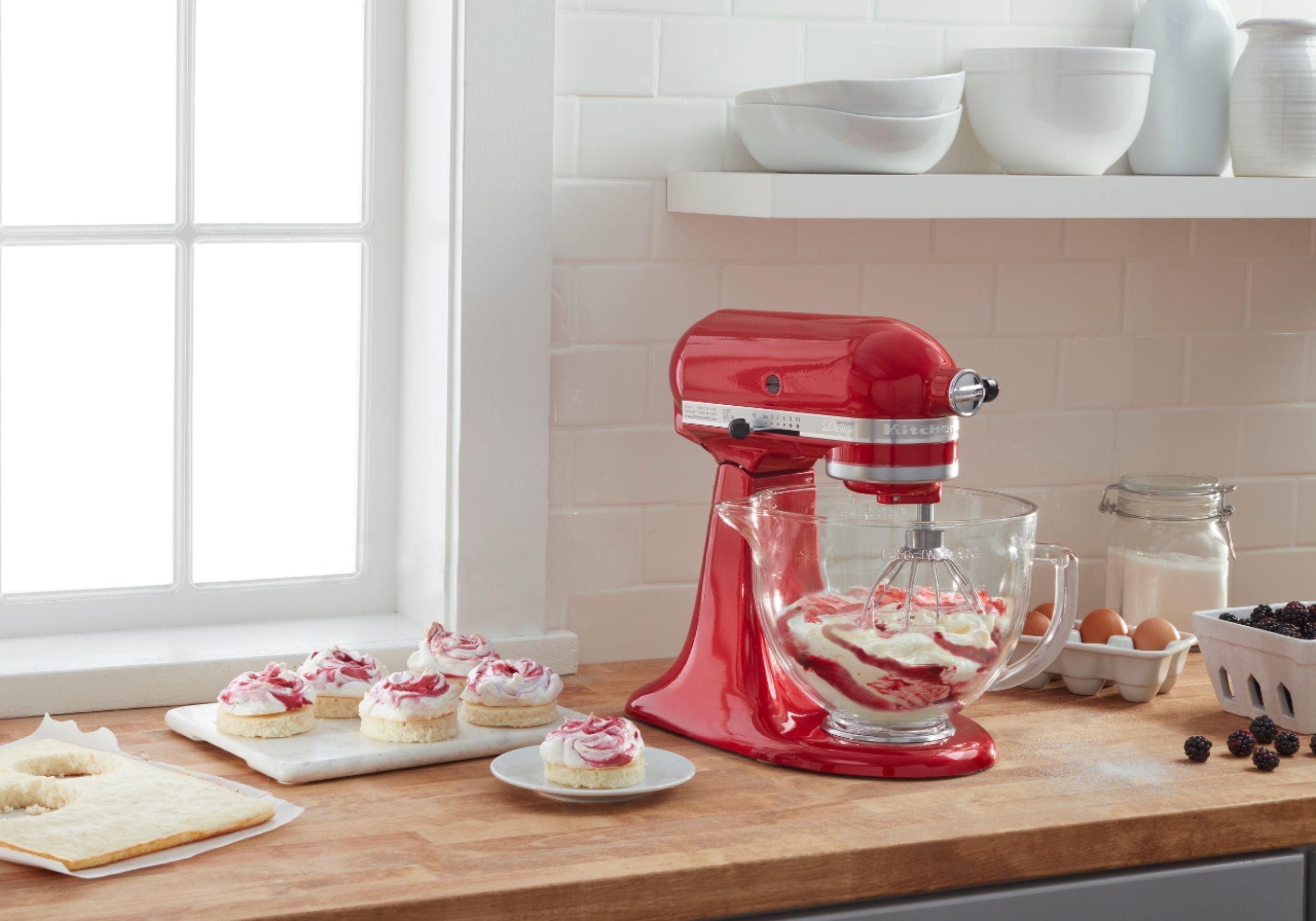 KitchenAid - KSM155GBCA Artisan Design Tilt-Head Stand Mixer - Candy Apple Red