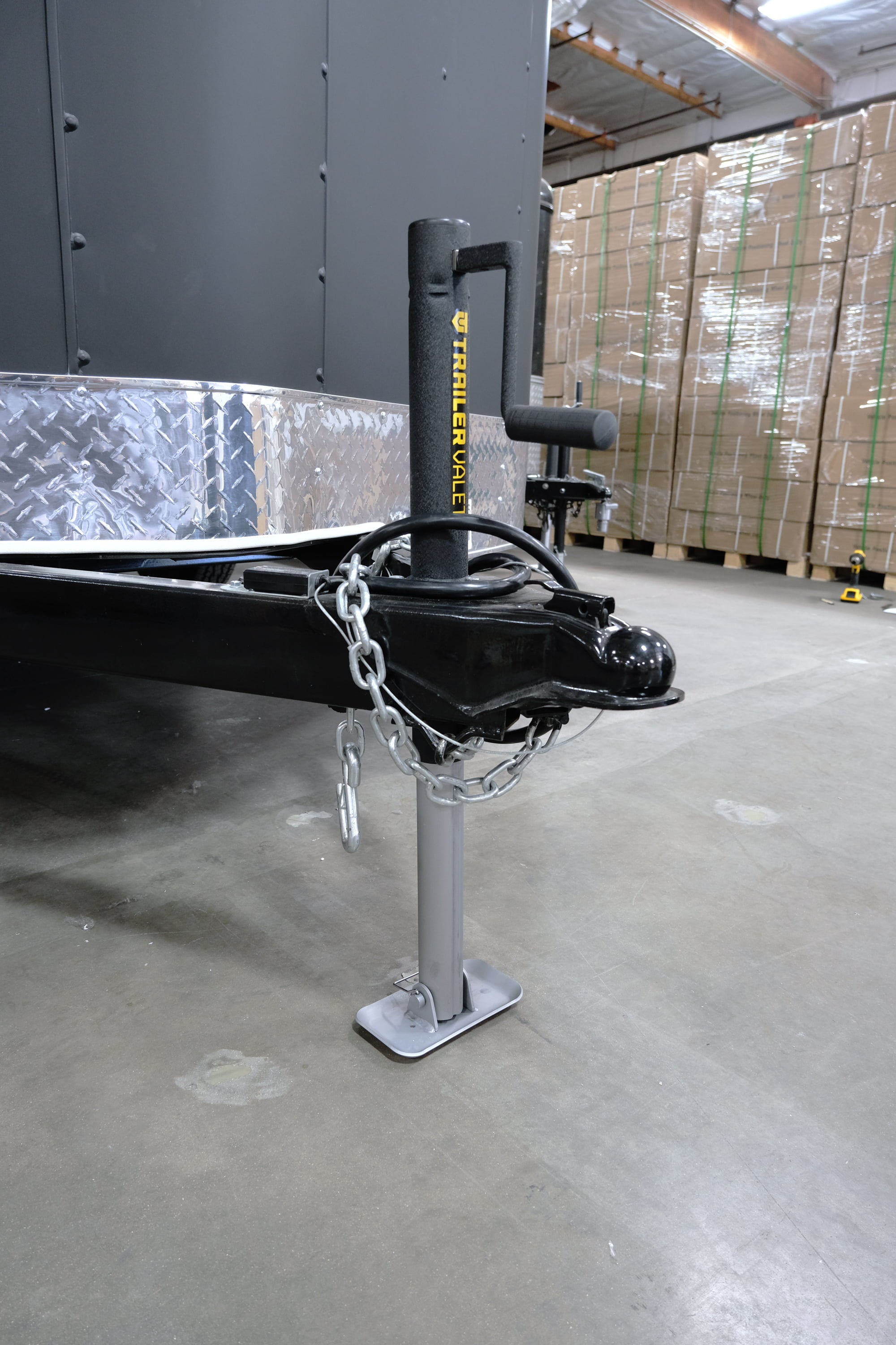 Trailer Valet TVJX2-C Center Mount Tongue Jack - 2K Capacity, Drill-Powered (20-24V) with Included Drill Attachment (TVDA), Hand Crank & Foot Plate - Quick & Efficient Operation