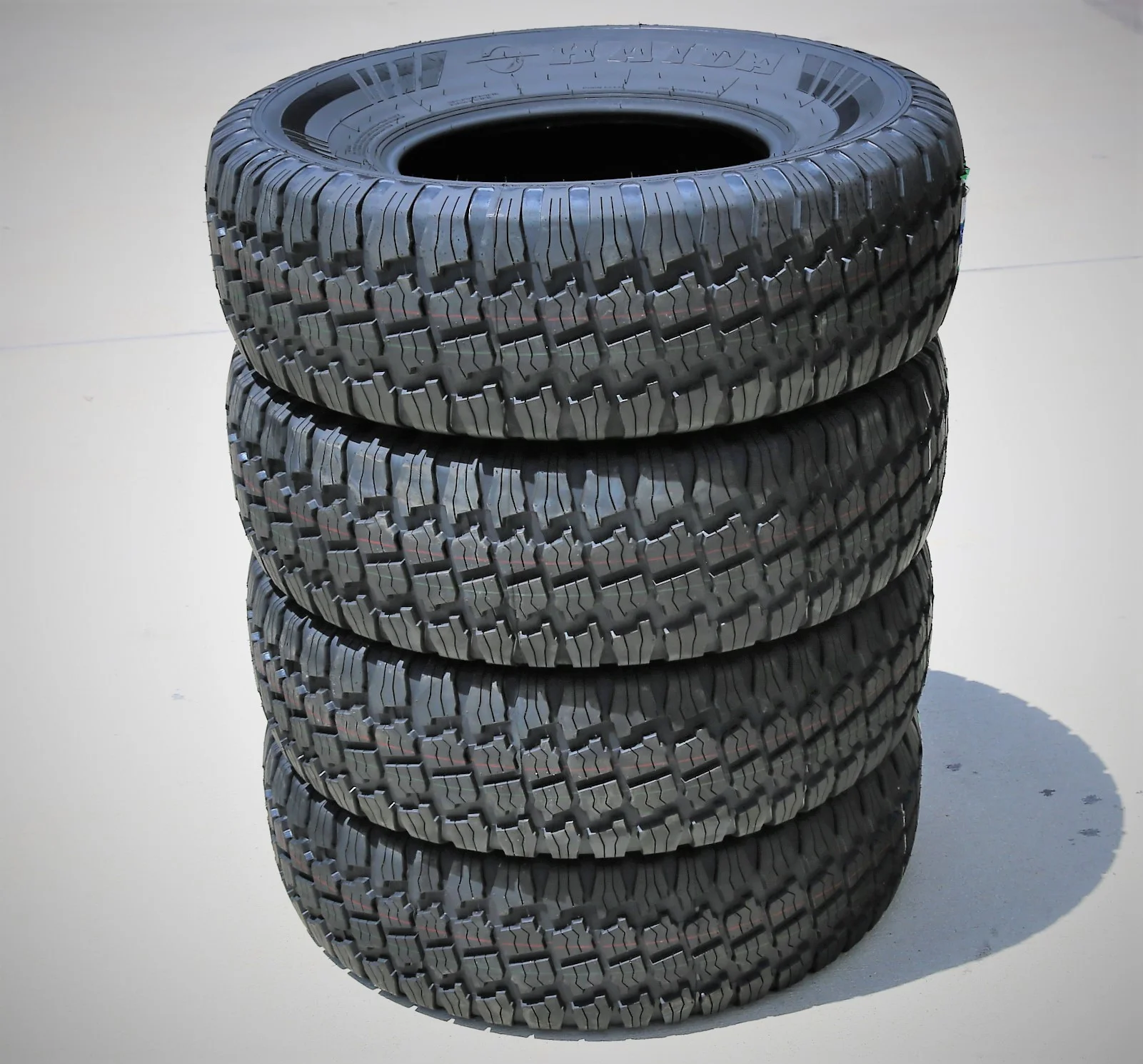 Pair of 2 (TWO) Haida Puma HD818 LT 235/75R15 104/101S Load C 6 Ply MT M/T Mud Tires