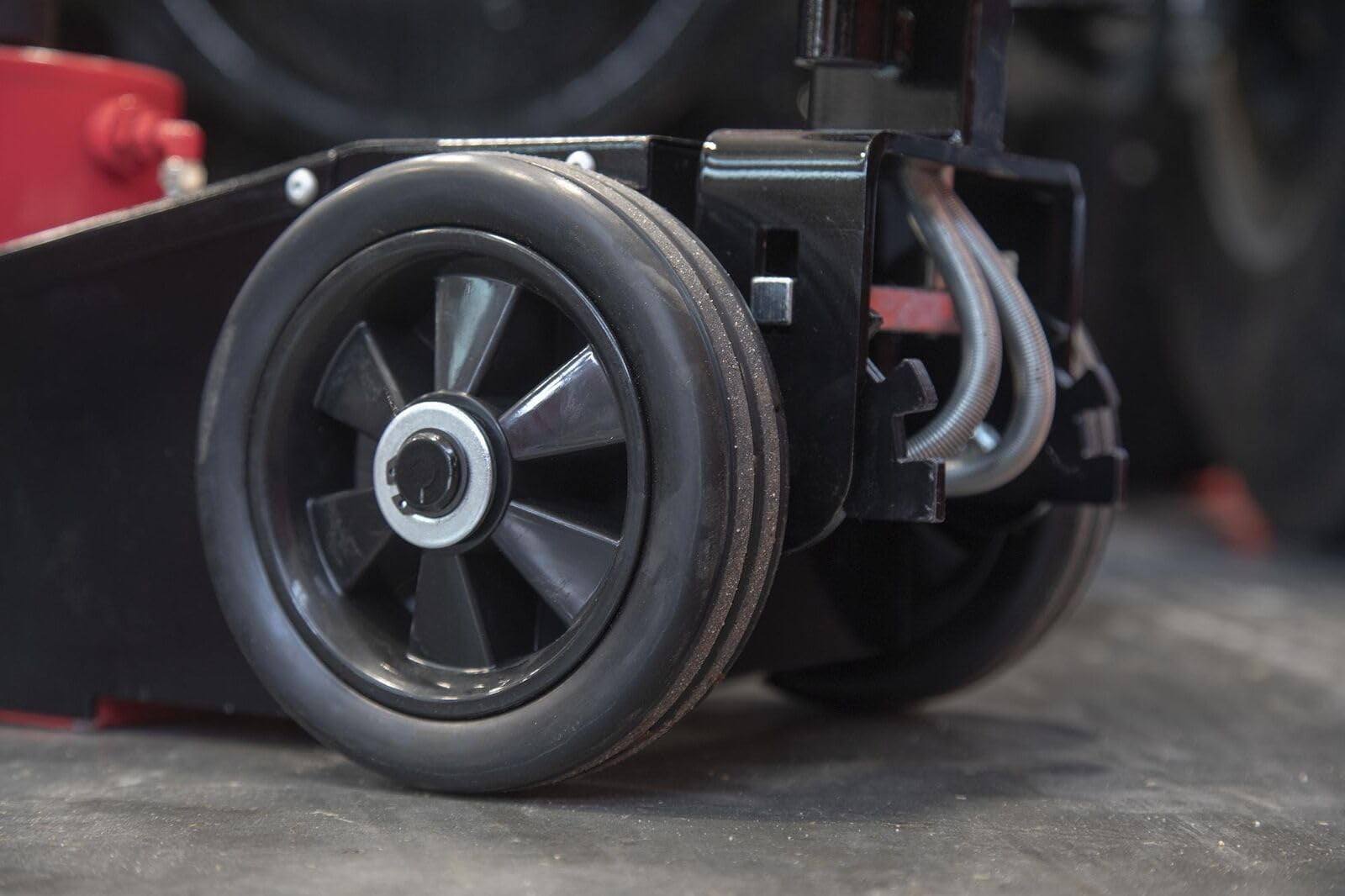 22 Ton Air/Hydraulic Truck Jack