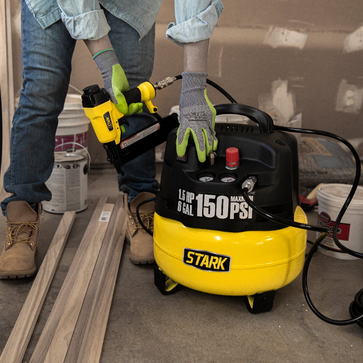 Stark 6 Gallon Pancake Air Compressor Combo Kit with 18 Ga Brad Nailer, 150 PSI, Oil-Free