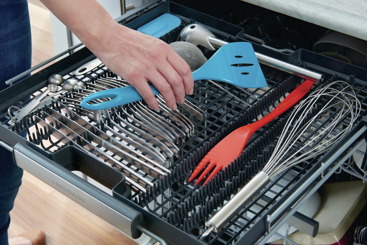 Frigidaire - Gallery 24