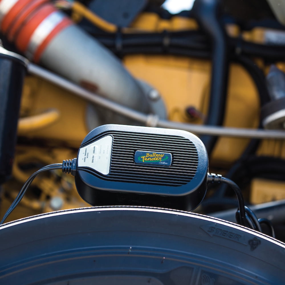 Battery Tender 12V 5 AMP Weather Resistant AGM/Lithium Battery Charger