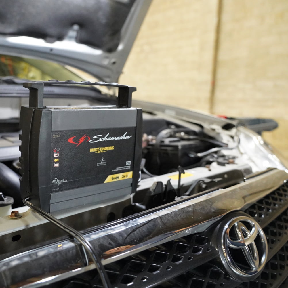 Schumacher Fully Automatic Battery Charger and Maintainer- 6 Amp/3 Amp, 6/12V