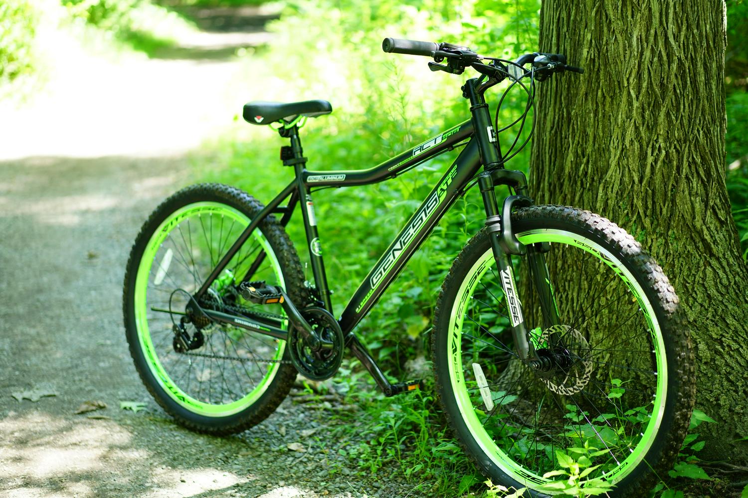 Genesis 27.5 RCT Mens Mountain Bike， Black/Green