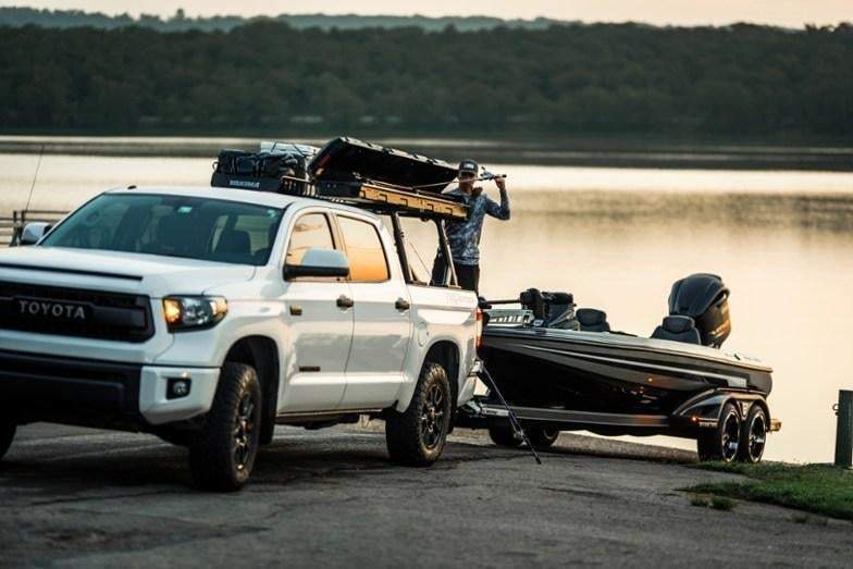 YAKIMA TopWater Rooftop Fishing Rod Box - 8004088