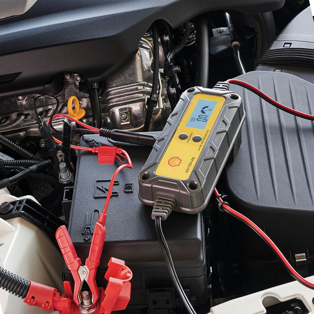 Shell SBC400 4 Amp Battery Charger and Maintainer