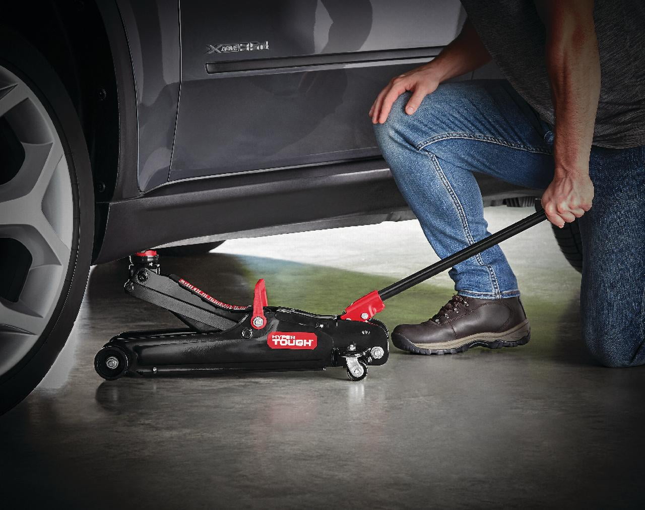 Hyper Tough 2.5-Ton Low Profile Jack