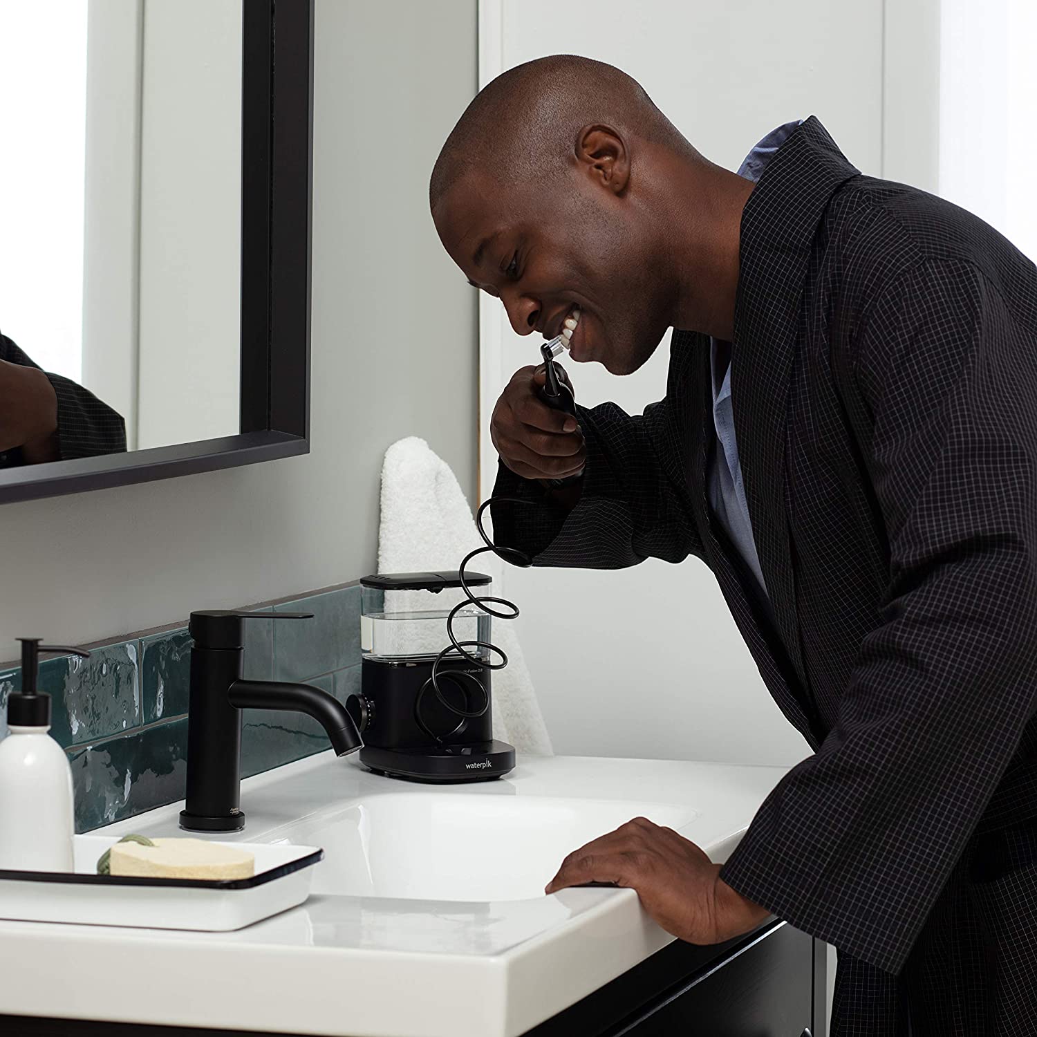 Waterpik Sonic-Fusion 2.0 Professional Flossing Toothbrush， Electric Toothbrush and Water Flosser Combo In One， Black💝 Last Day For Clearance