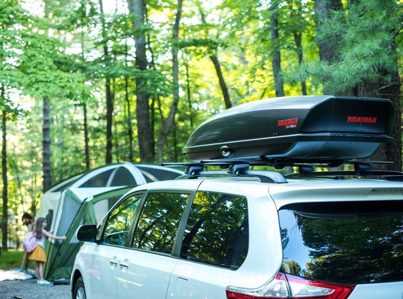 YAKIMA SkyBox Carbonite 21 Cubic Foot Cargo Box - 8007337