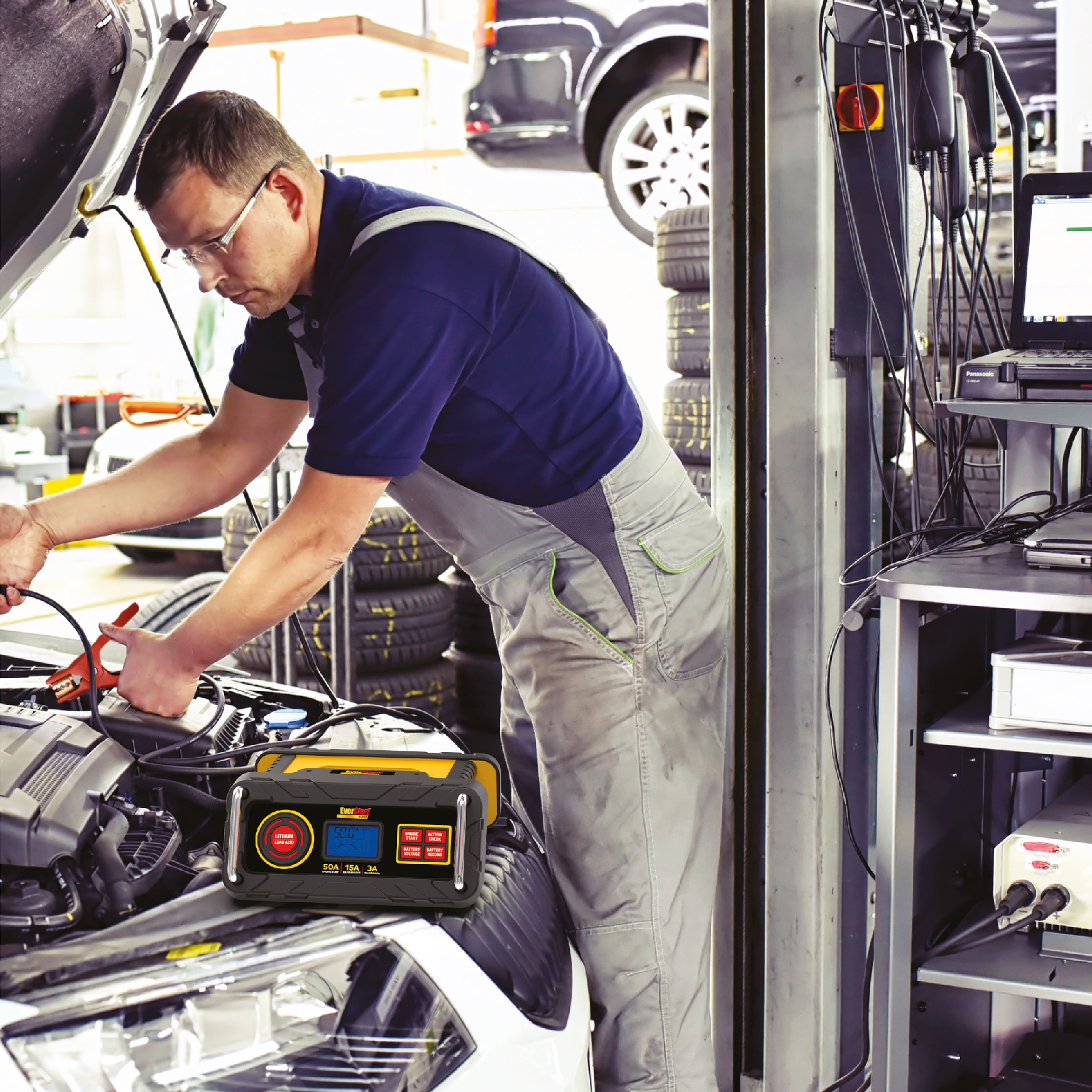 Everstart Maxx 15 Amp Automotive Battery Charger with 50 Amp Engine Start (BC50BE)-New