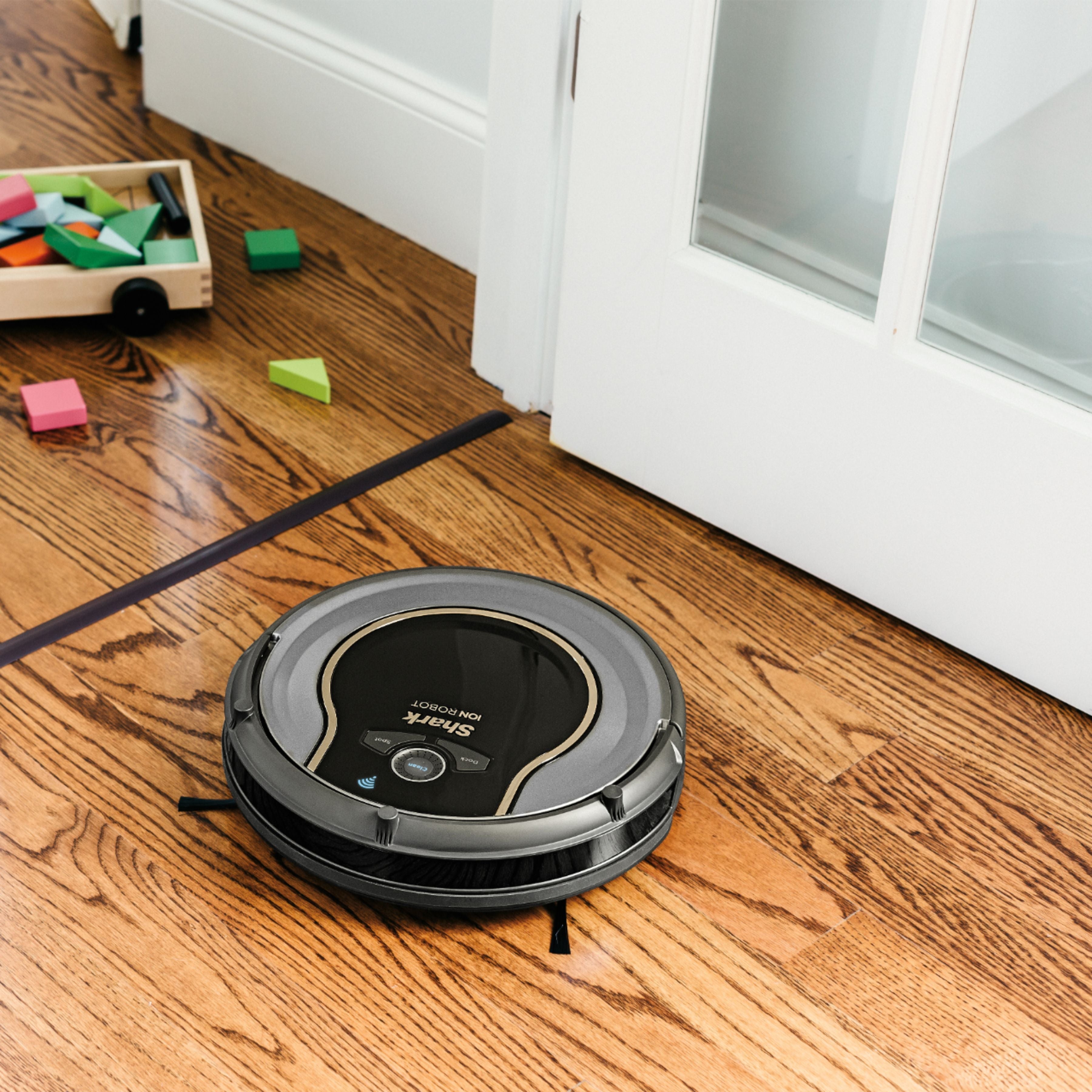 Shark - ION Robot Vacuum R75 with Wi-Fi - Smoke/Ash