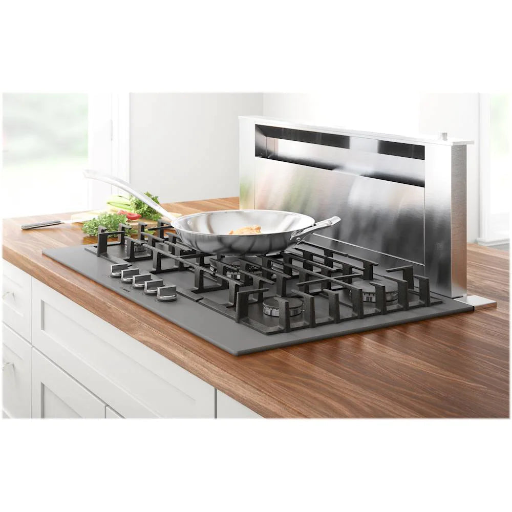 Bosch Benchmark Series 36 Built-In Gas Cooktop with 5 burners NGMP677UC