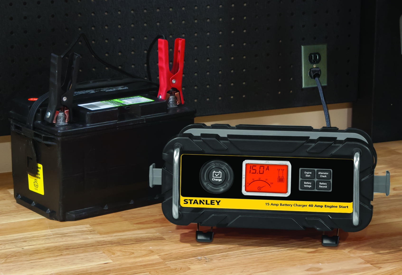 STANLEY 15 Amp Battery Charger with 40 Amp Engine Start (BC15BS)