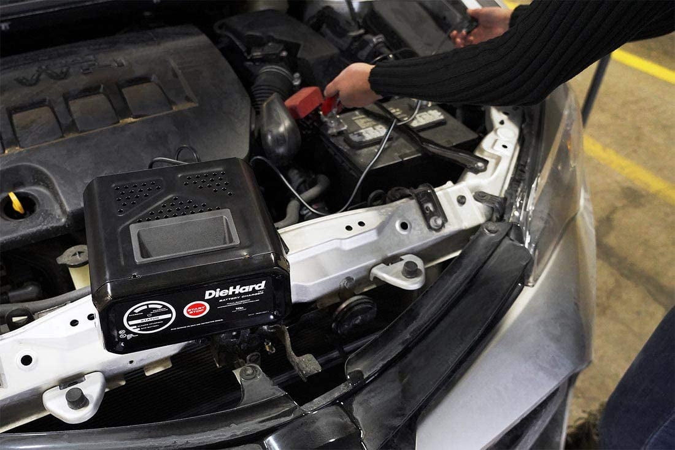 DieHard Automatic 12 V 10 amps Battery Charger