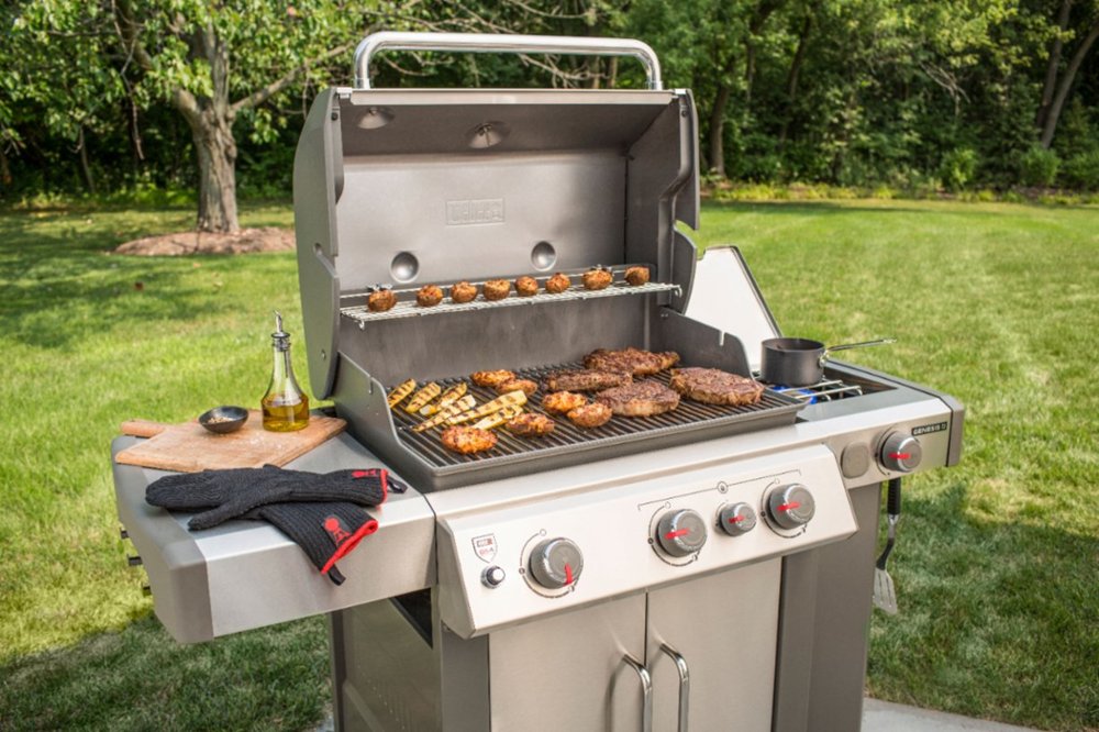 Weber - Genesis II S-335 3-Burner Propane Gas Grill - Stainless Steel