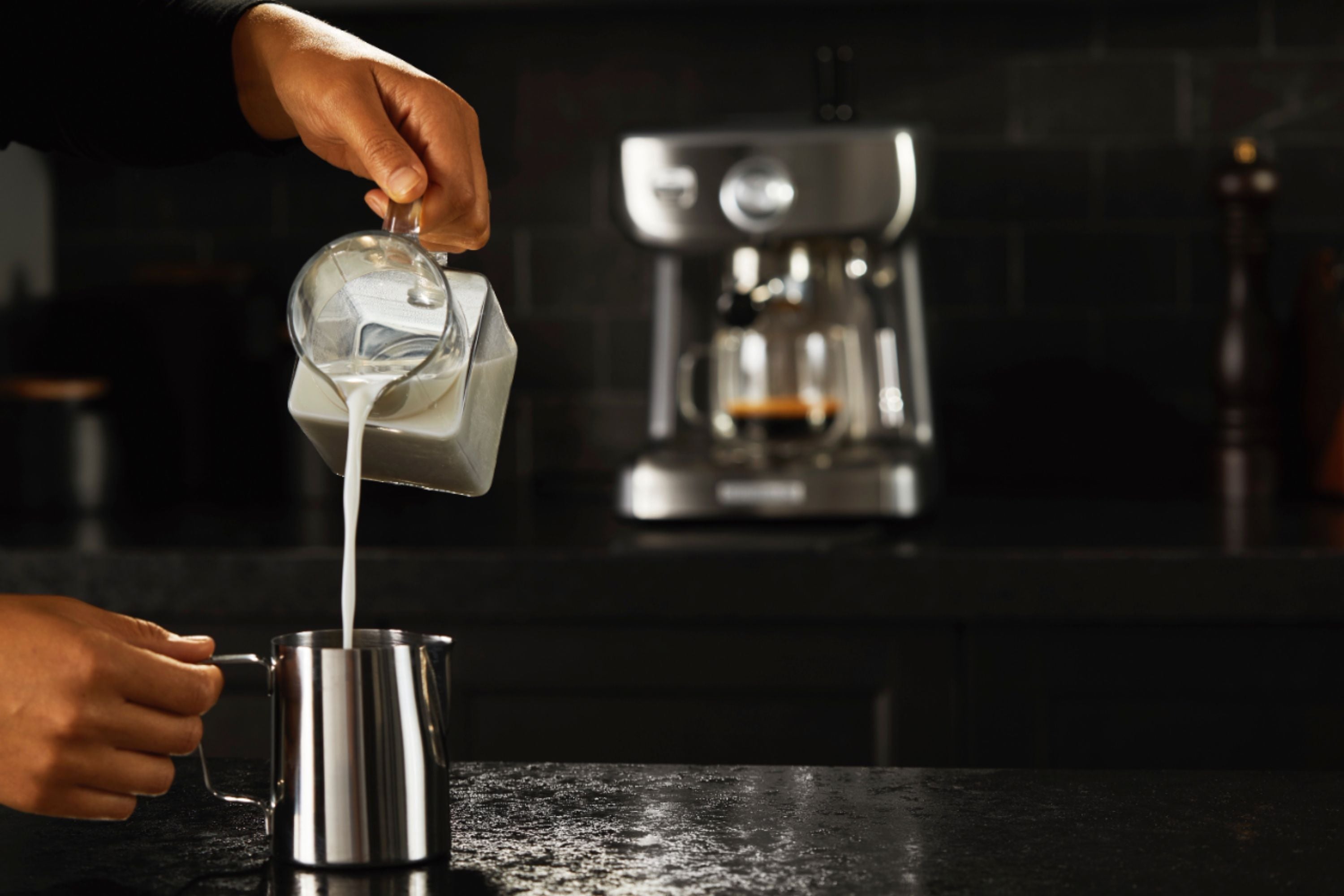 Calphalon 2090382 - Temp IQ Espresso Machine With Steam Wand - Stainless Steel