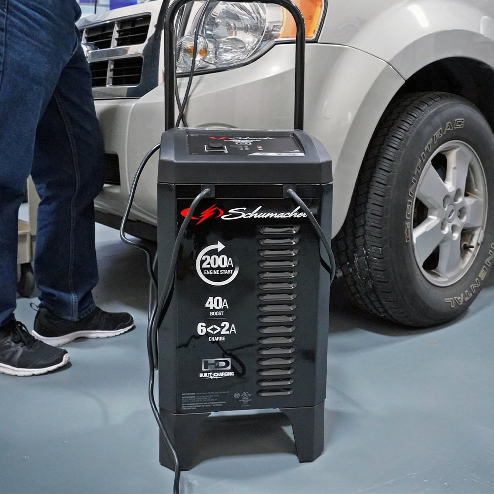 Schumacher SC1324 Battery Charger, Engine Starter, Boost Maintainer, - 200A/40A, 12V - New in Box