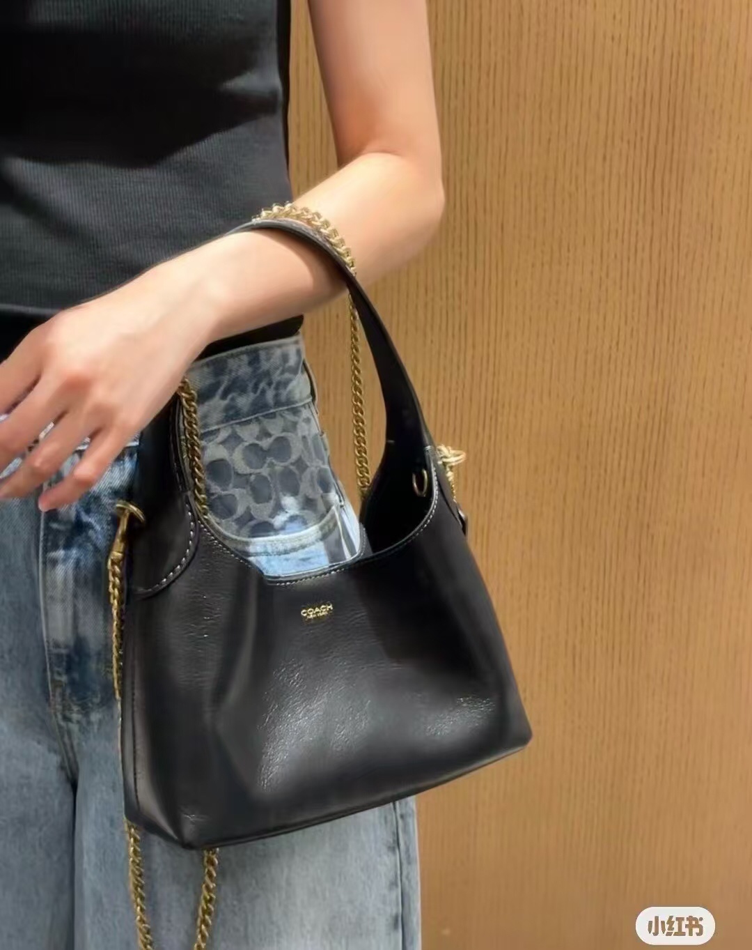 CW614 Brooklyn 23 Shoulder Bag Women Crossbody Sling Shoulder Handbag
