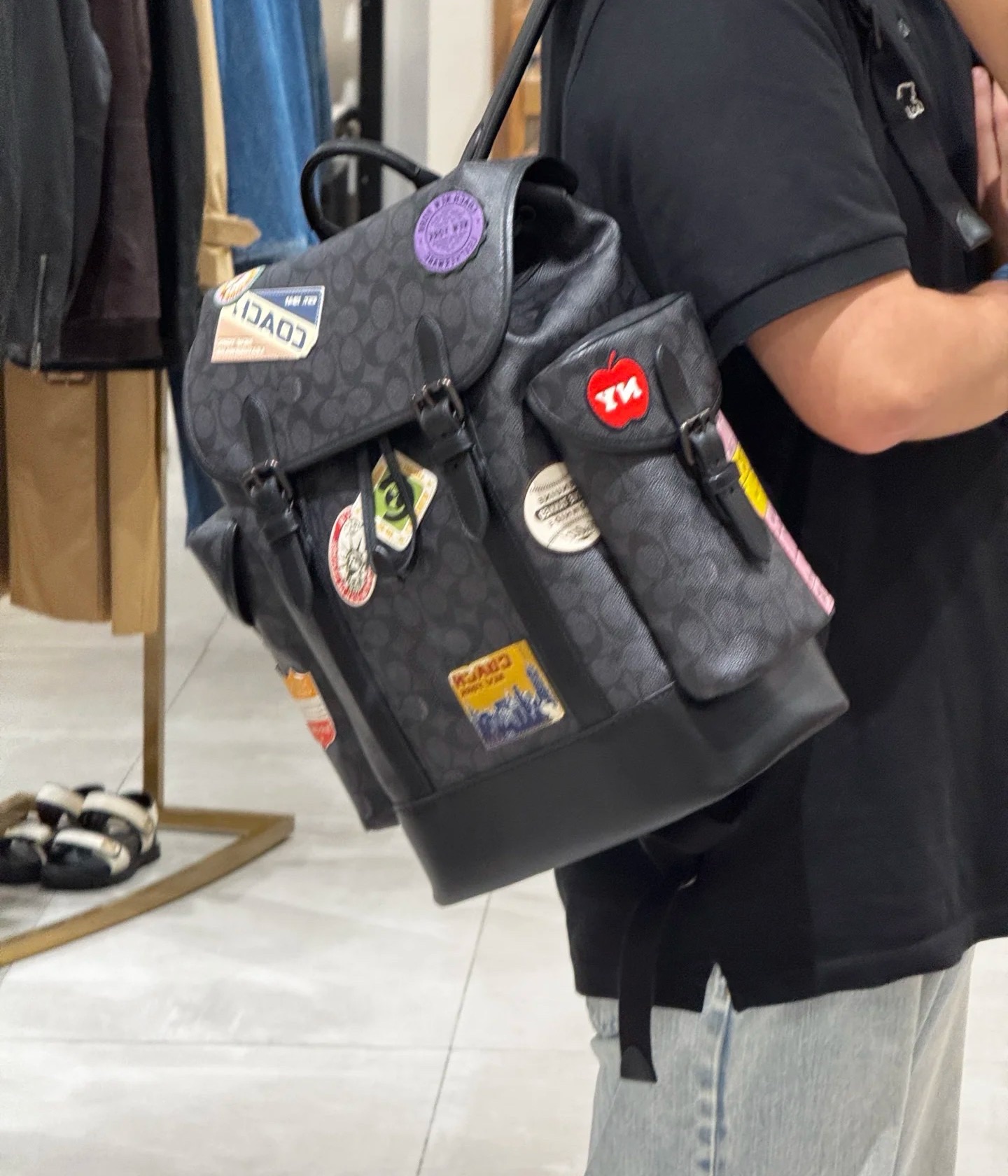 Coach CBF04 HITCH BACKPACK IN SIGNATURE CANVAS WITH PATCHES