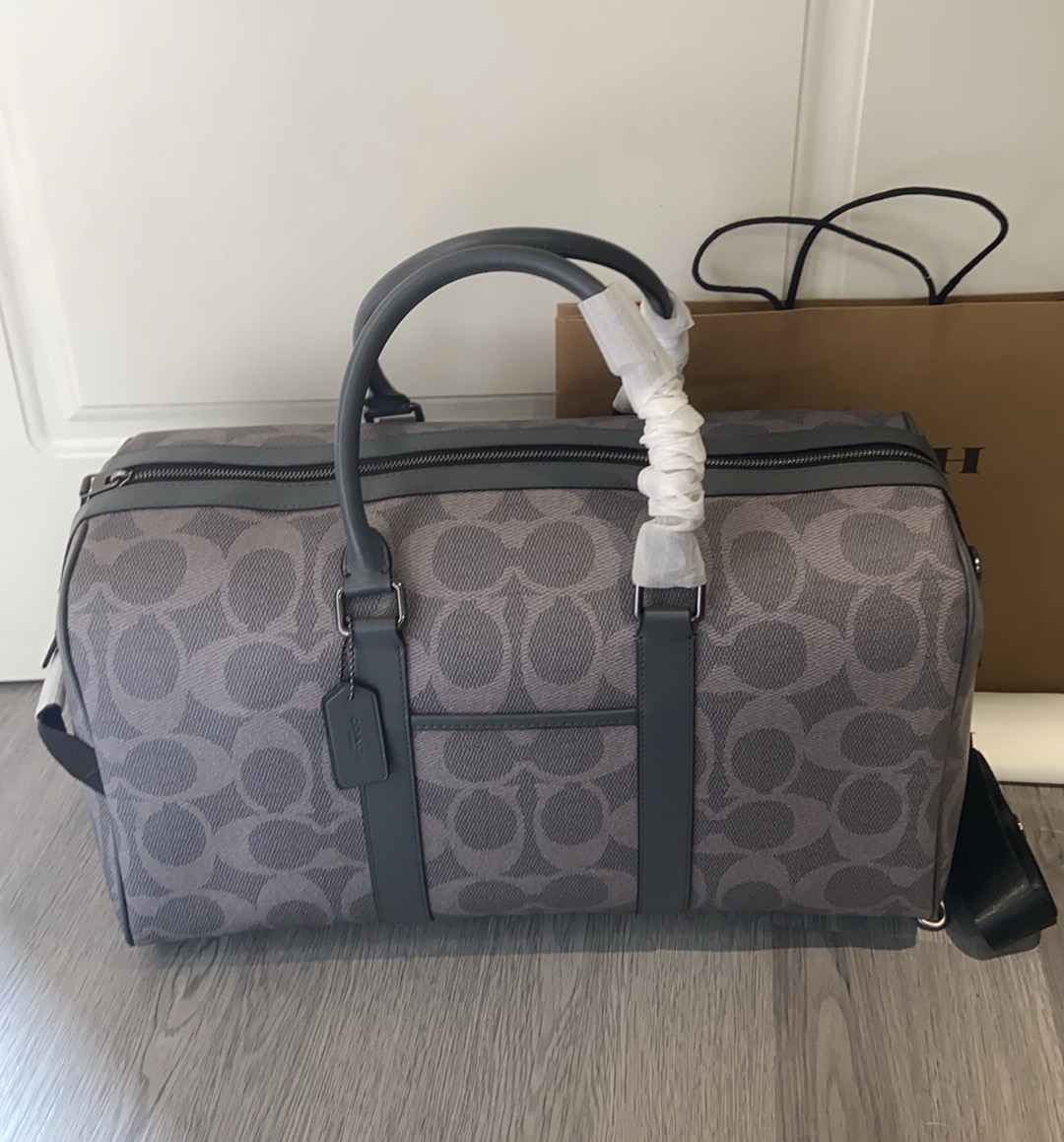 Men Handbag CCG42 Venturer Travel Bag In Maxi Signature Canvas With Patches