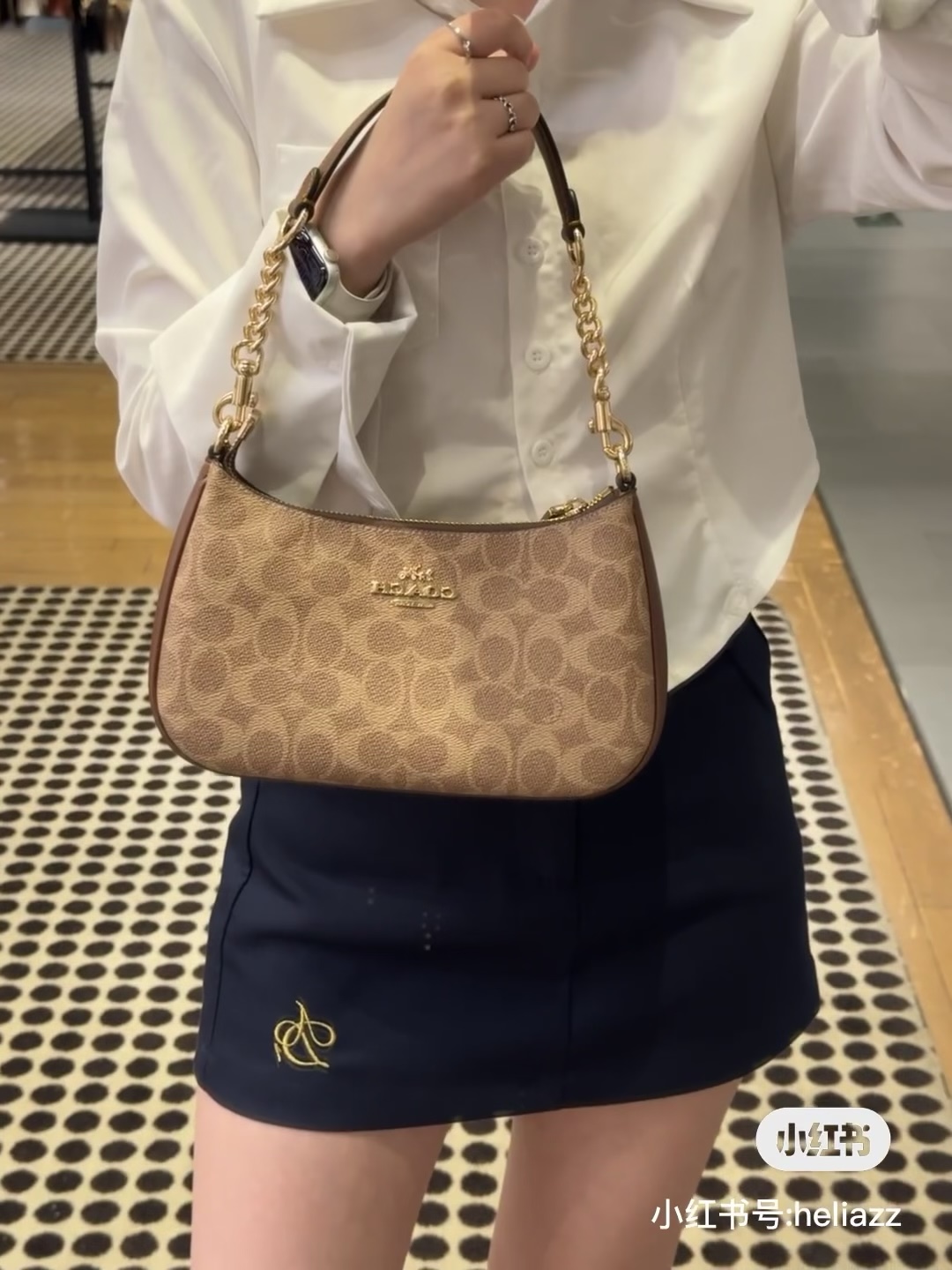 Women Handbag CV933 CV934 Teri In Signature Canvas Sling Shoulder Chain Shoulder Bag